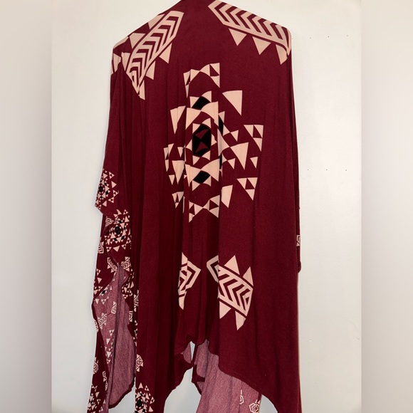 Short Sleeved Over-Dressing (Cardigan) - Picture 4 of 4